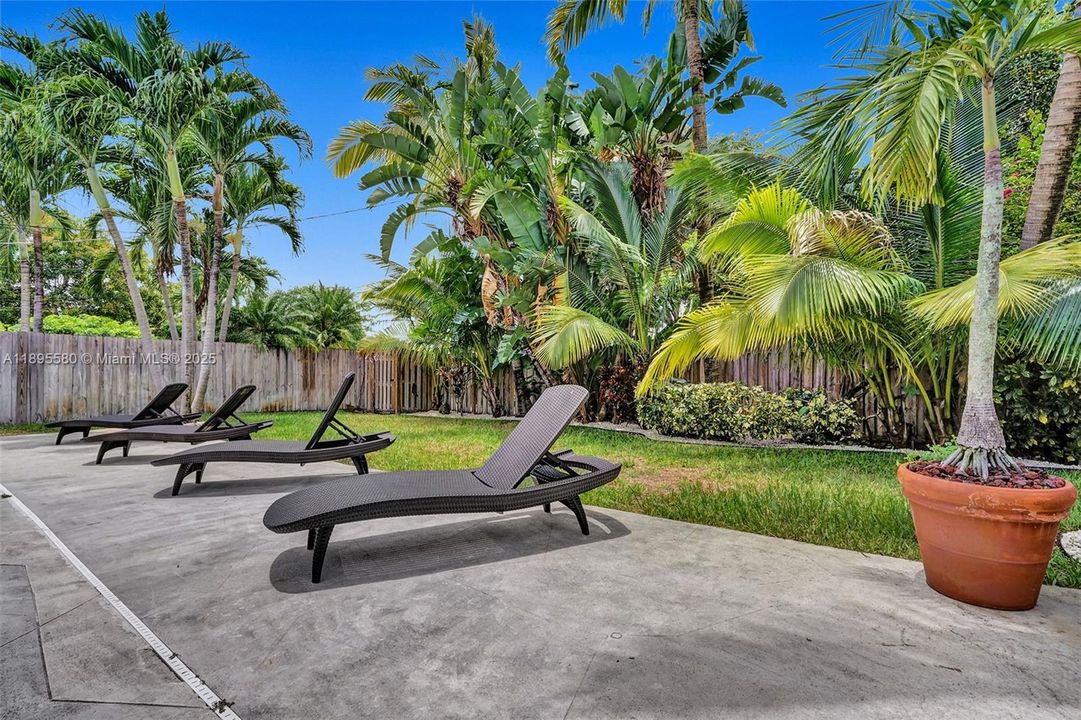 最近租的: $5,500 (4 贝兹, 2 浴室, 2061 平方英尺)