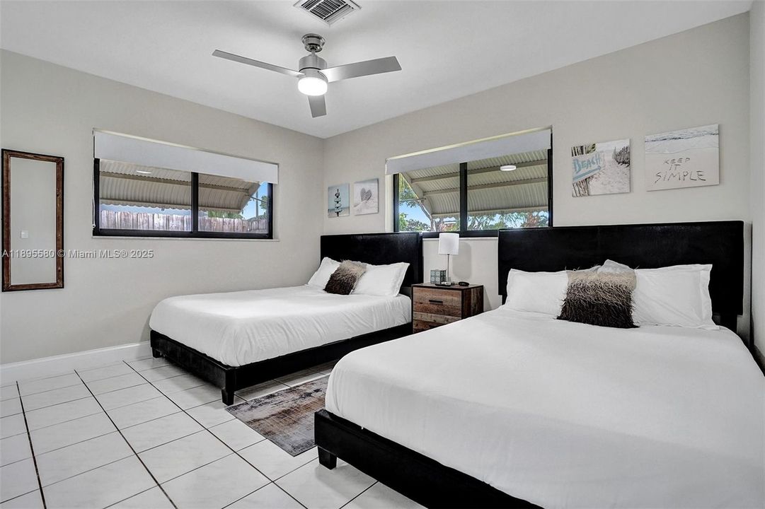 最近租的: $5,500 (4 贝兹, 2 浴室, 2061 平方英尺)