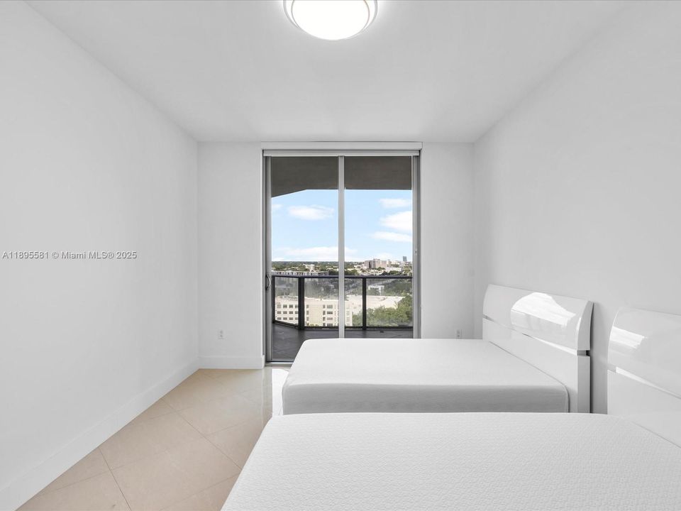 待售: $1,295,000 (2 贝兹, 3 浴室, 1808 平方英尺)