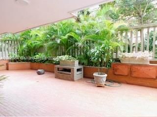 For Sale: $194,500 (4 beds, 4 baths, 1485 Square Feet)