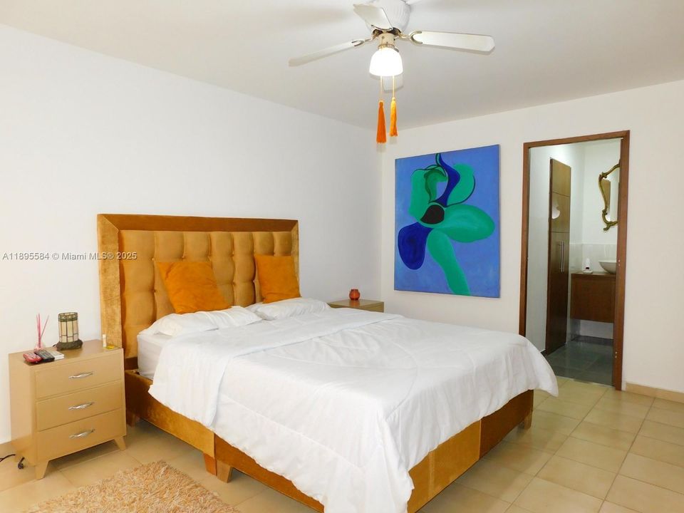 For Sale: $194,500 (4 beds, 4 baths, 1485 Square Feet)