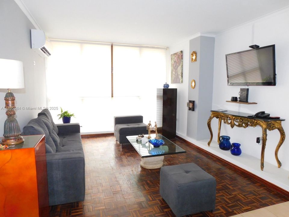 For Sale: $194,500 (4 beds, 4 baths, 1485 Square Feet)