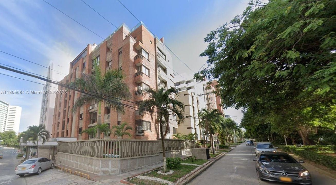 For Sale: $194,500 (4 beds, 4 baths, 1485 Square Feet)