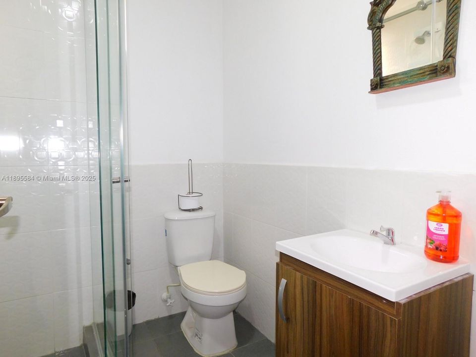 For Sale: $194,500 (4 beds, 4 baths, 1485 Square Feet)