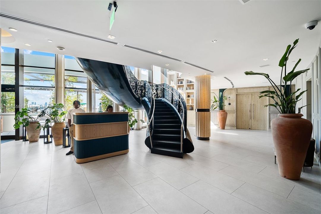 待售: $269,000 (0 贝兹, 1 浴室, 502 平方英尺)