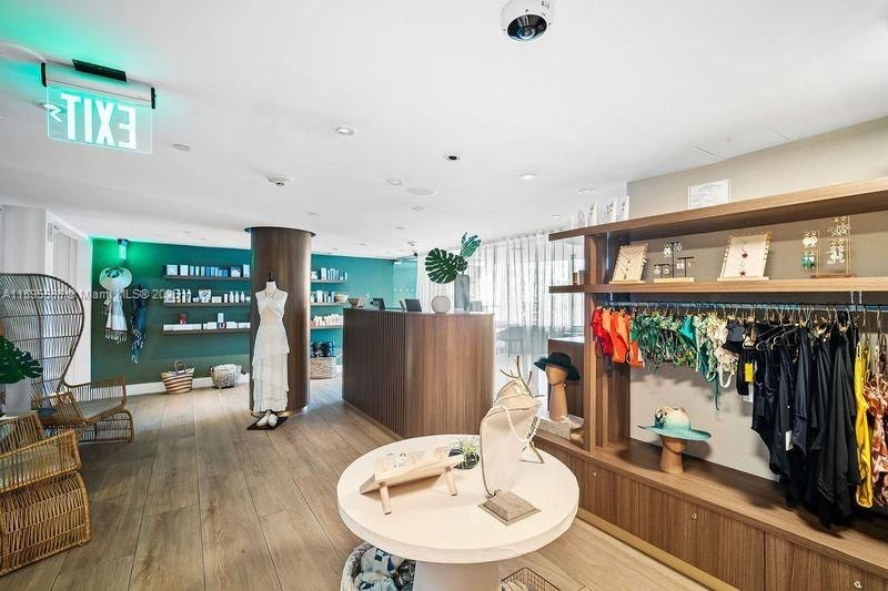 待售: $269,000 (0 贝兹, 1 浴室, 502 平方英尺)