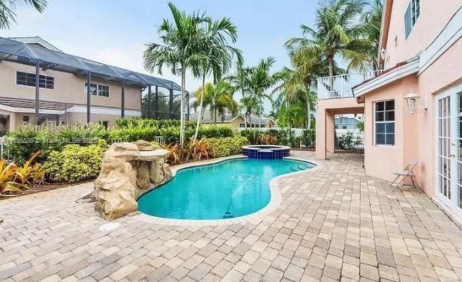 На продажу: $799,000 (5 спален, 4 ванн, 0 Квадратных фут)