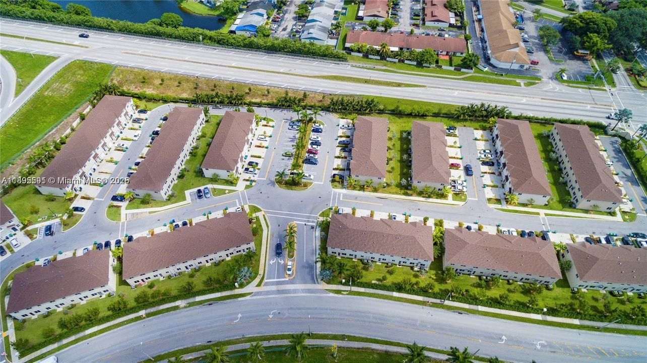 待售: $465,000 (3 贝兹, 2 浴室, 1589 平方英尺)