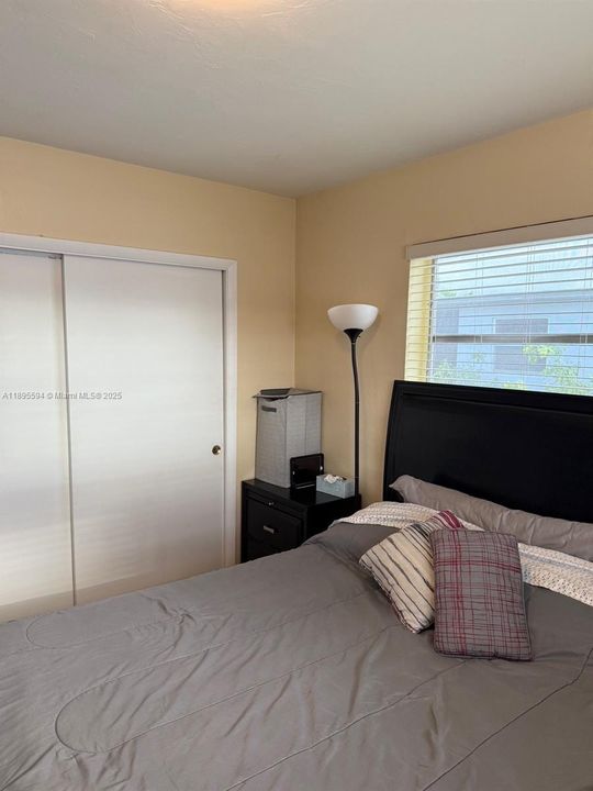 En Venta: $298,000 (2 camas, 1 baños, 816 Pies cuadrados)