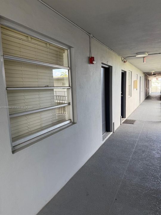 En Venta: $298,000 (2 camas, 1 baños, 816 Pies cuadrados)