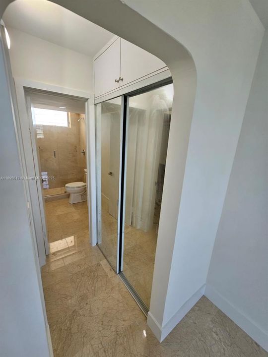 For Rent: $2,000 (1 beds, 1 baths, 768 Square Feet)