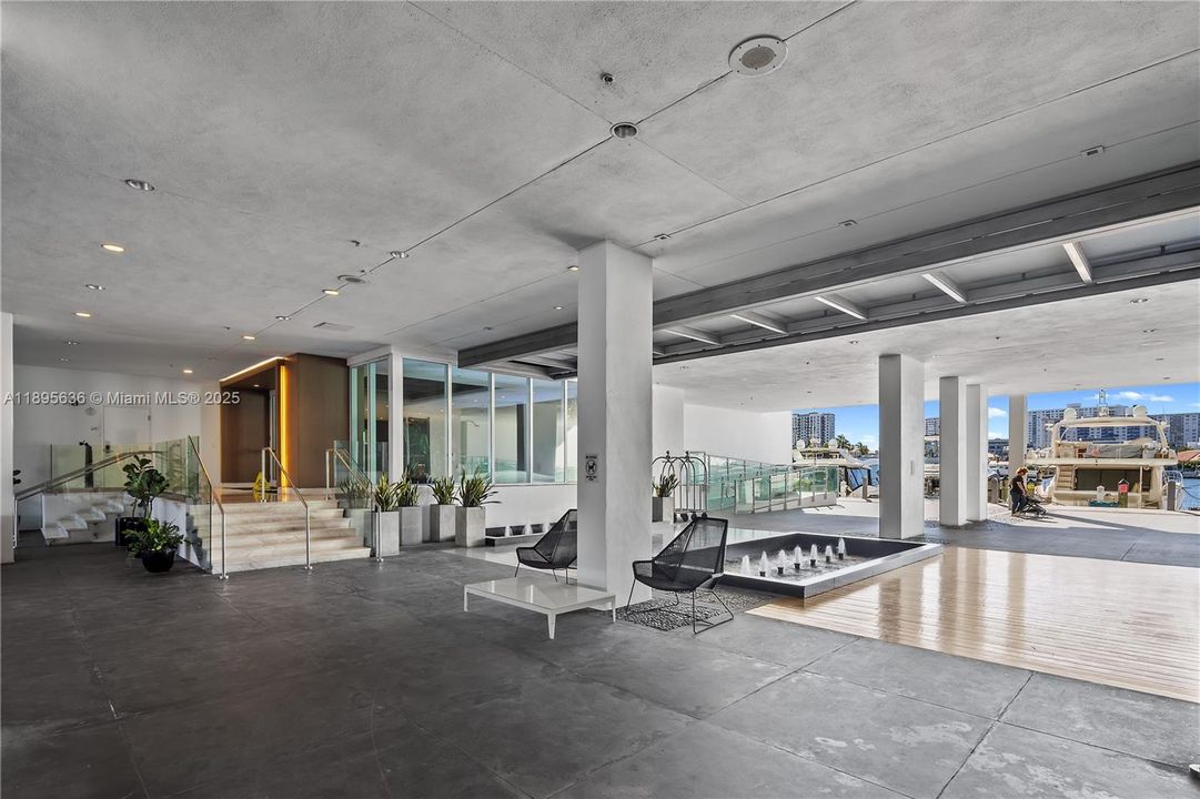 For Sale: $1,250,000 (3 beds, 3 baths, 1686 Square Feet)