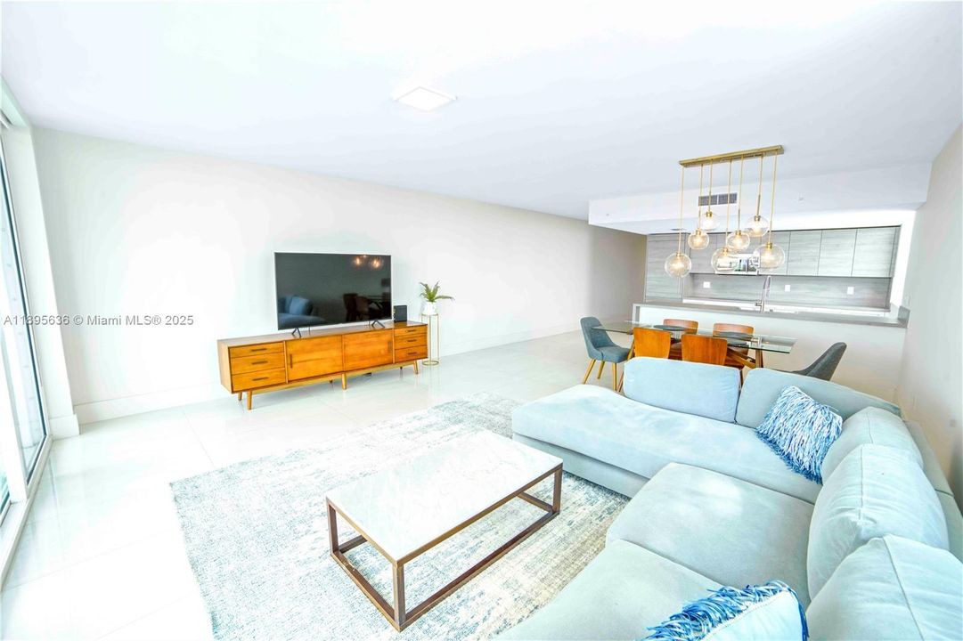 For Sale: $1,250,000 (3 beds, 3 baths, 1686 Square Feet)