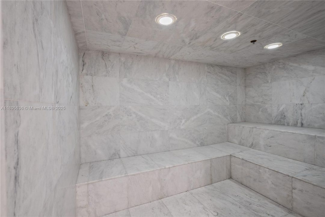 For Sale: $1,250,000 (3 beds, 3 baths, 1686 Square Feet)