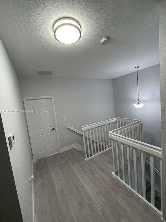 Под контрактом: $3,400 (3 спален, 2 ванн, 1488 Квадратных фут)