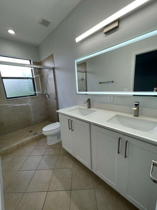 Под контрактом: $3,400 (3 спален, 2 ванн, 1488 Квадратных фут)