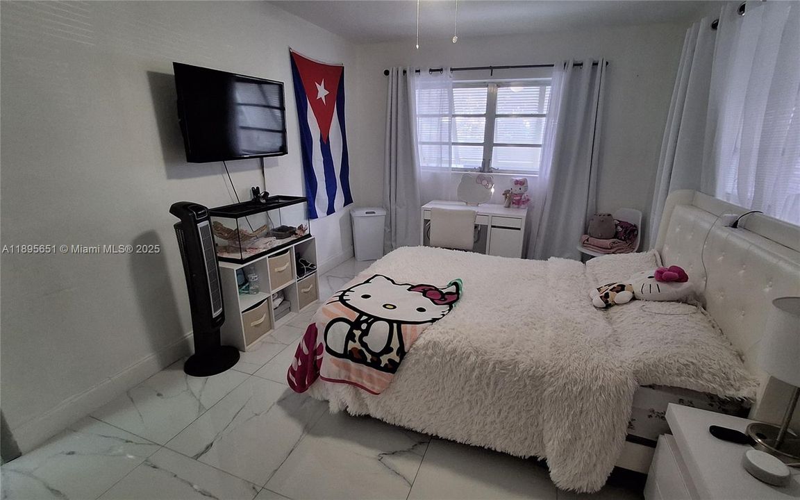 For Sale: $647,777 (4 beds, 3 baths, 1732 Square Feet)