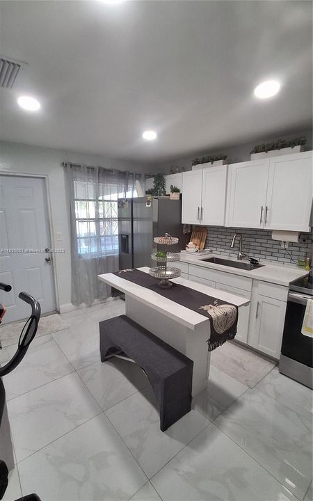 For Sale: $647,777 (4 beds, 3 baths, 1732 Square Feet)