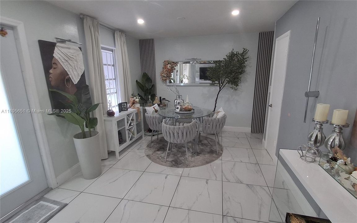 For Sale: $647,777 (4 beds, 3 baths, 1732 Square Feet)