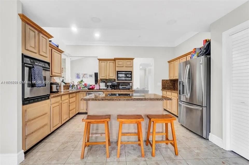 For Rent: $5,500 (4 beds, 4 baths, 3114 Square Feet)