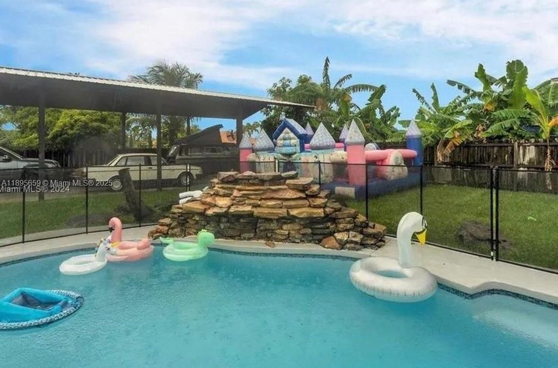 For Rent: $5,500 (4 beds, 4 baths, 3114 Square Feet)