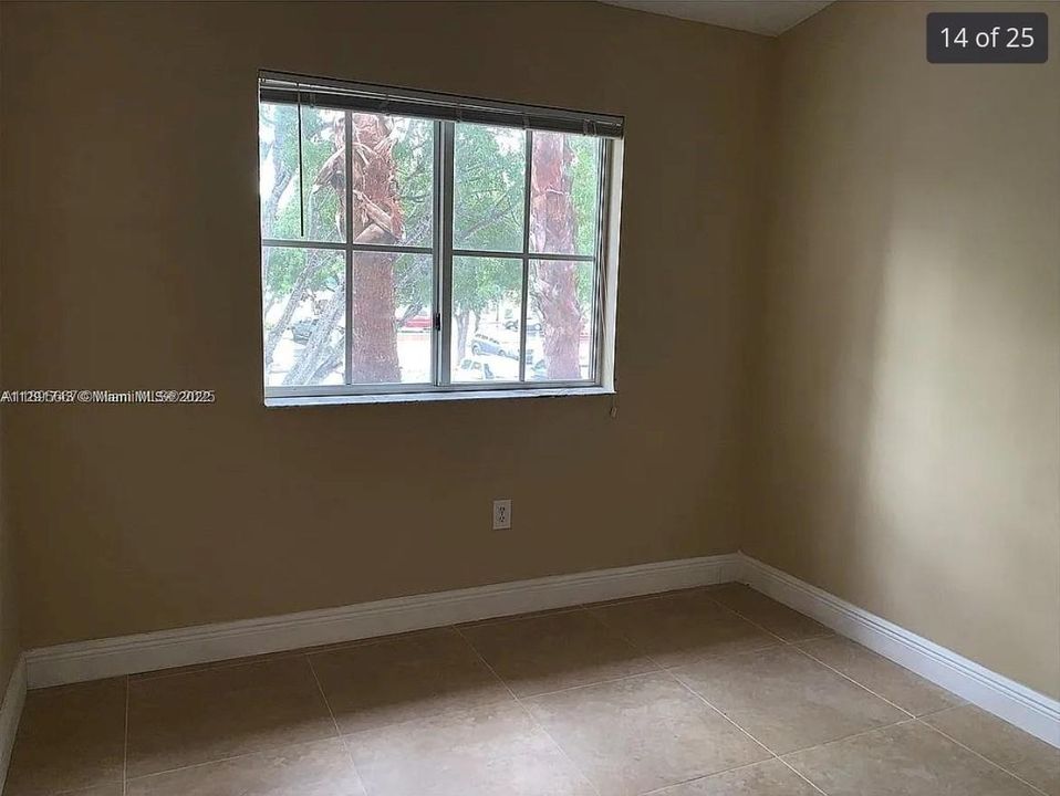 For Sale: $225,900 (3 beds, 2 baths, 1024 Square Feet)