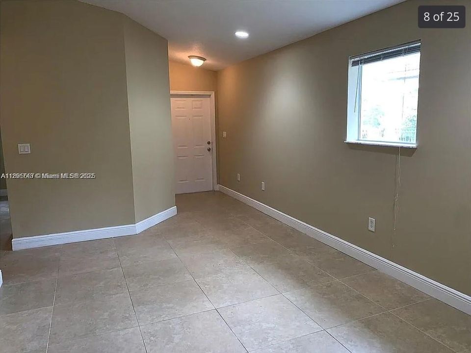 For Sale: $225,900 (3 beds, 2 baths, 1024 Square Feet)