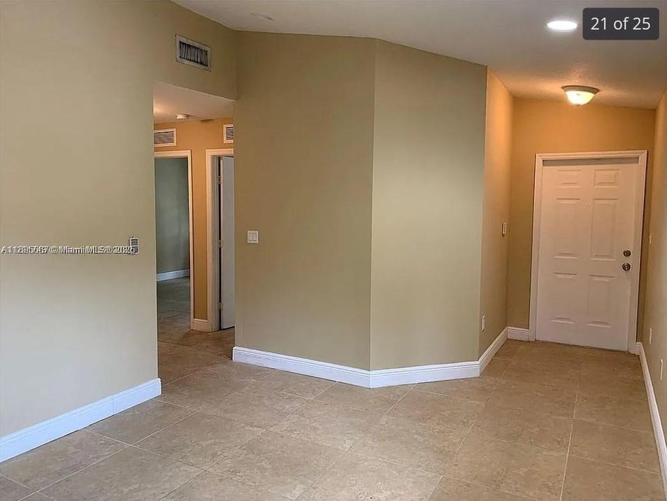 For Sale: $225,900 (3 beds, 2 baths, 1024 Square Feet)