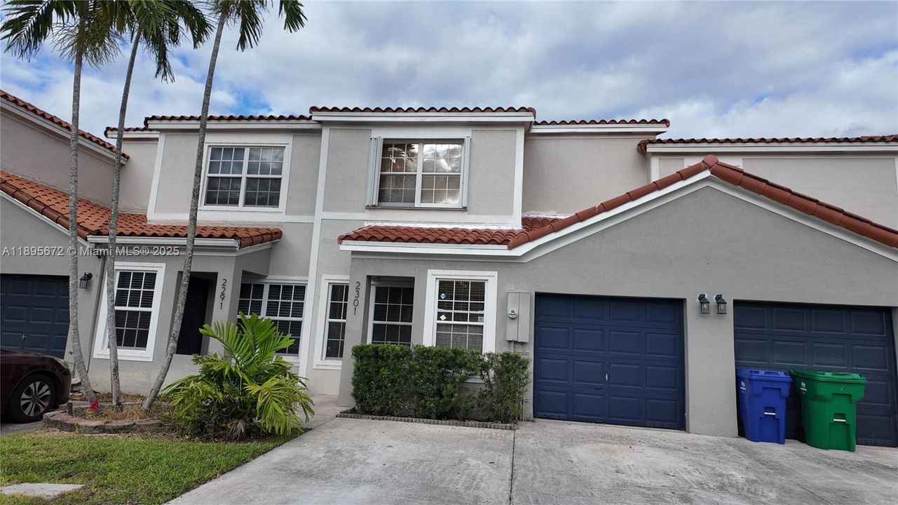 待售: $445,000 (3 贝兹, 2 浴室, 1588 平方英尺)