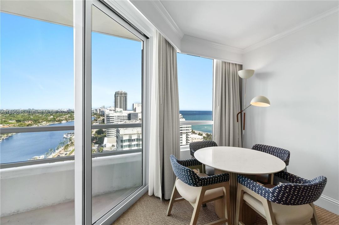 Active With Contract: $1,650,000 (1 beds, 2 baths, 1002 Square Feet)