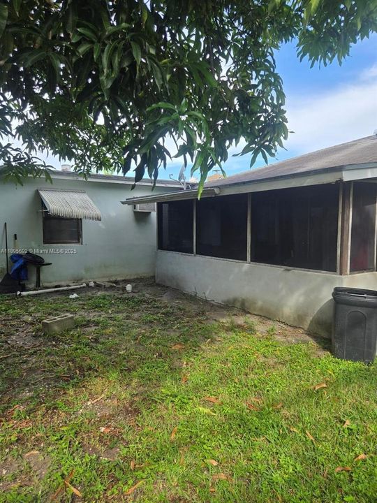 Active With Contract: $375,000 (4 beds, 2 baths, 1896 Square Feet)