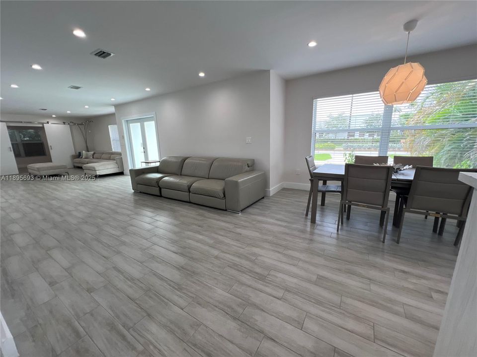 En Renta: $5,800 (4 camas, 2 baños, 1862 Pies cuadrados)