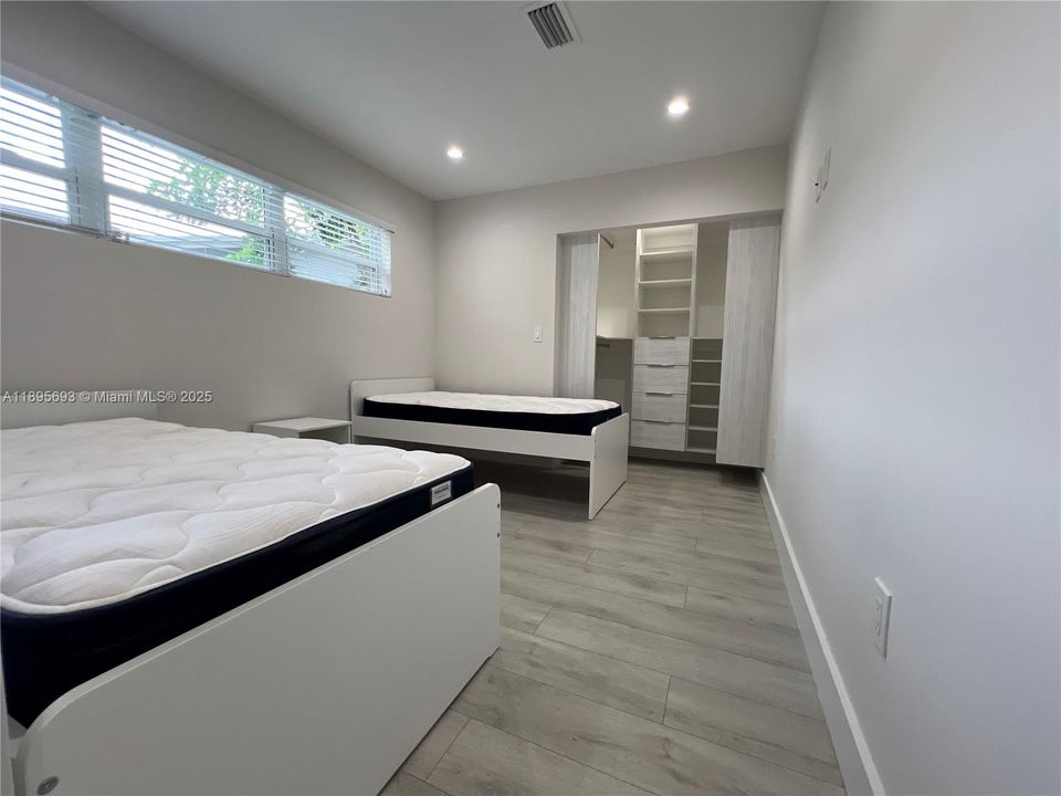 En Renta: $5,800 (4 camas, 2 baños, 1862 Pies cuadrados)