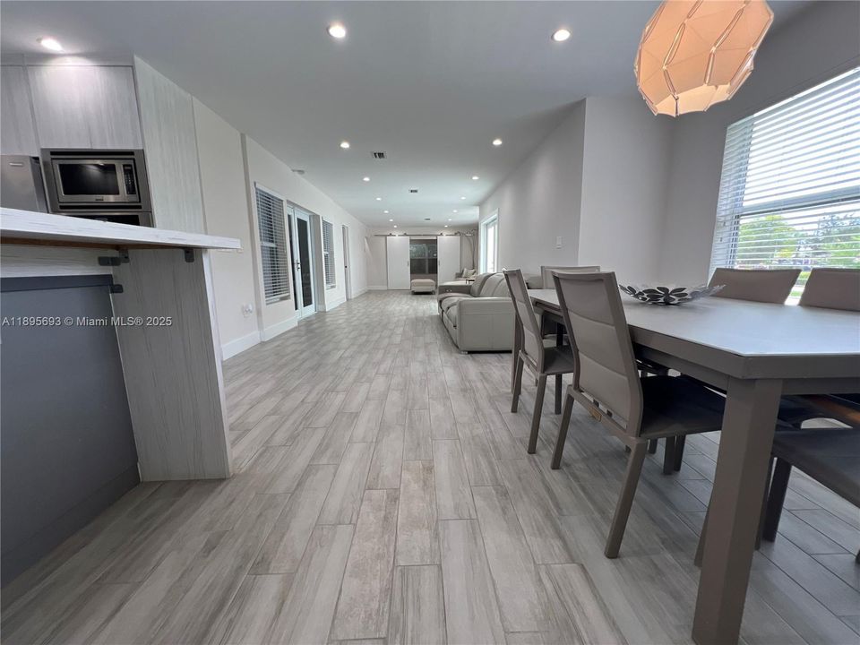 En Renta: $5,800 (4 camas, 2 baños, 1862 Pies cuadrados)