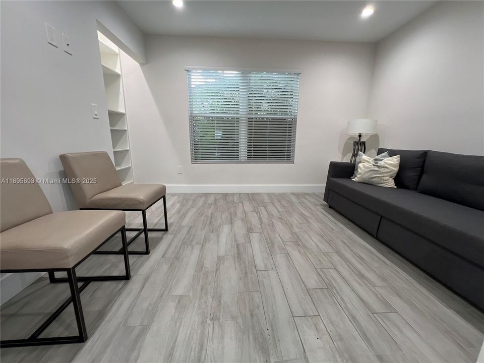 En Renta: $5,800 (4 camas, 2 baños, 1862 Pies cuadrados)