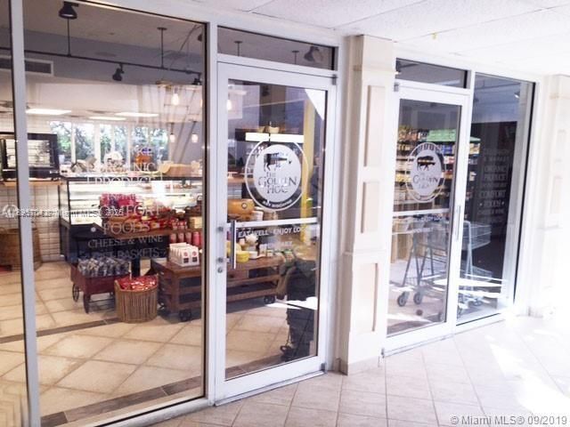 For Rent: $4,400 (1 beds, 1 baths, 1134 Square Feet)