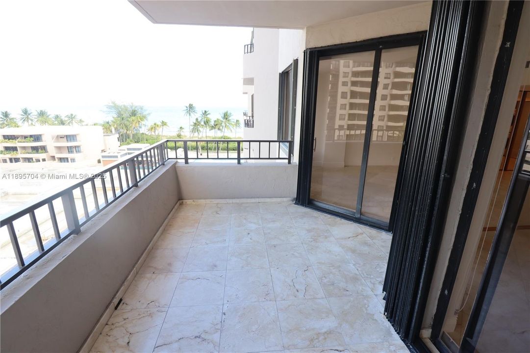 For Rent: $4,400 (1 beds, 1 baths, 1134 Square Feet)