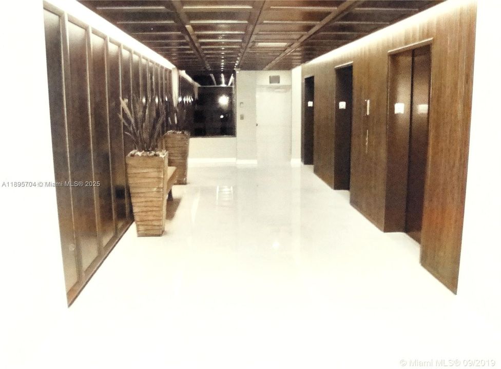 For Rent: $4,400 (1 beds, 1 baths, 1134 Square Feet)