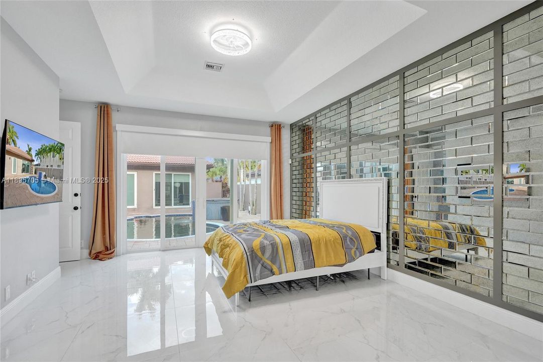 En Venta: $1,389,000 (7 camas, 5 baños, 3796 Pies cuadrados)