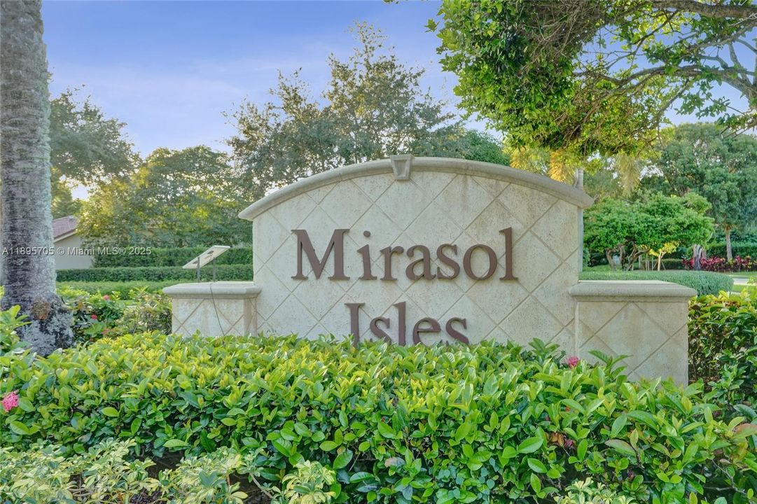 En Venta: $1,389,000 (7 camas, 5 baños, 3796 Pies cuadrados)