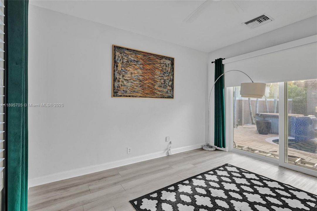 En Venta: $1,389,000 (7 camas, 5 baños, 3796 Pies cuadrados)