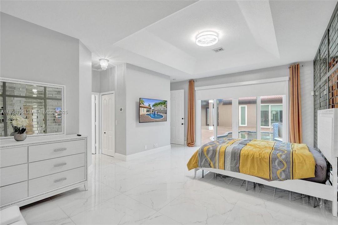 En Venta: $1,389,000 (7 camas, 5 baños, 3796 Pies cuadrados)