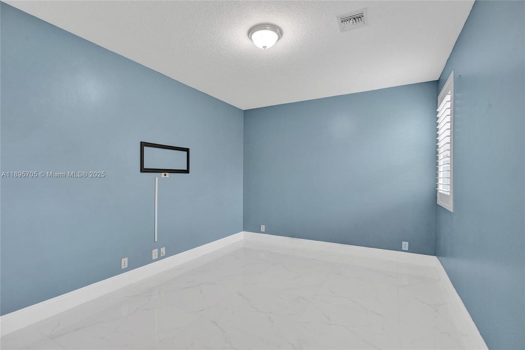 En Venta: $1,389,000 (7 camas, 5 baños, 3796 Pies cuadrados)