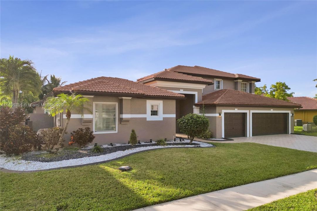 En Venta: $1,389,000 (7 camas, 5 baños, 3796 Pies cuadrados)