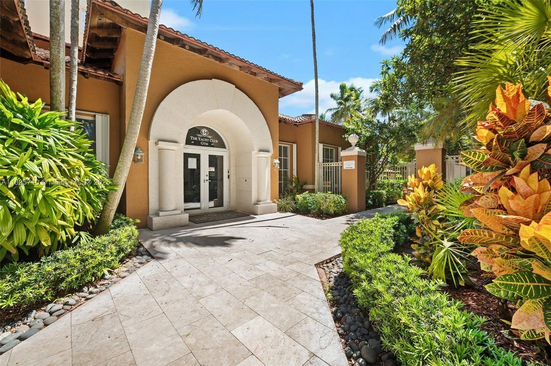 Recently Sold: $429,900 (2 beds, 2 baths, 1100 Square Feet)