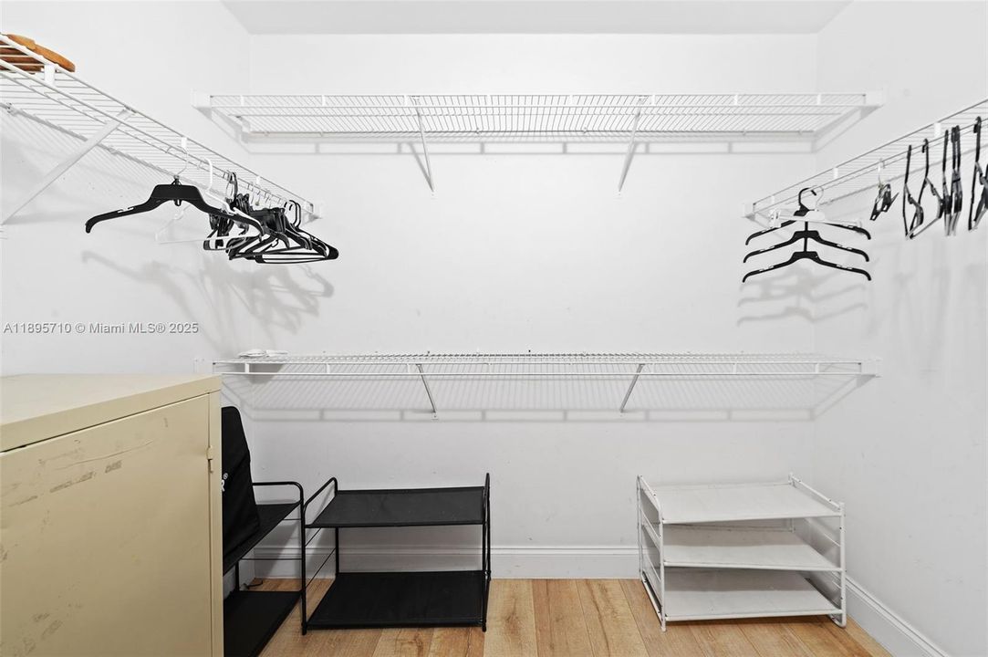 Recently Sold: $429,900 (2 beds, 2 baths, 1100 Square Feet)