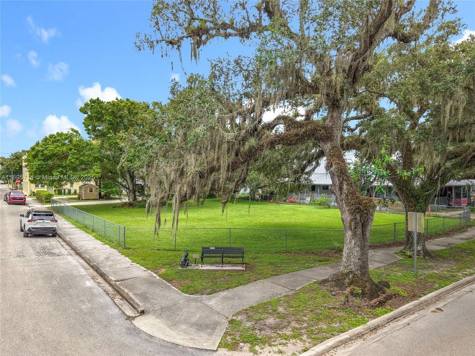 待售: $950,000 (0 贝兹, 0 浴室, 0 平方英尺)