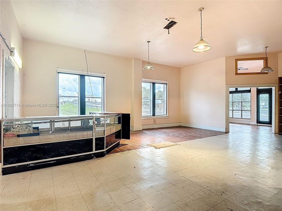 待售: $950,000 (0 贝兹, 0 浴室, 0 平方英尺)