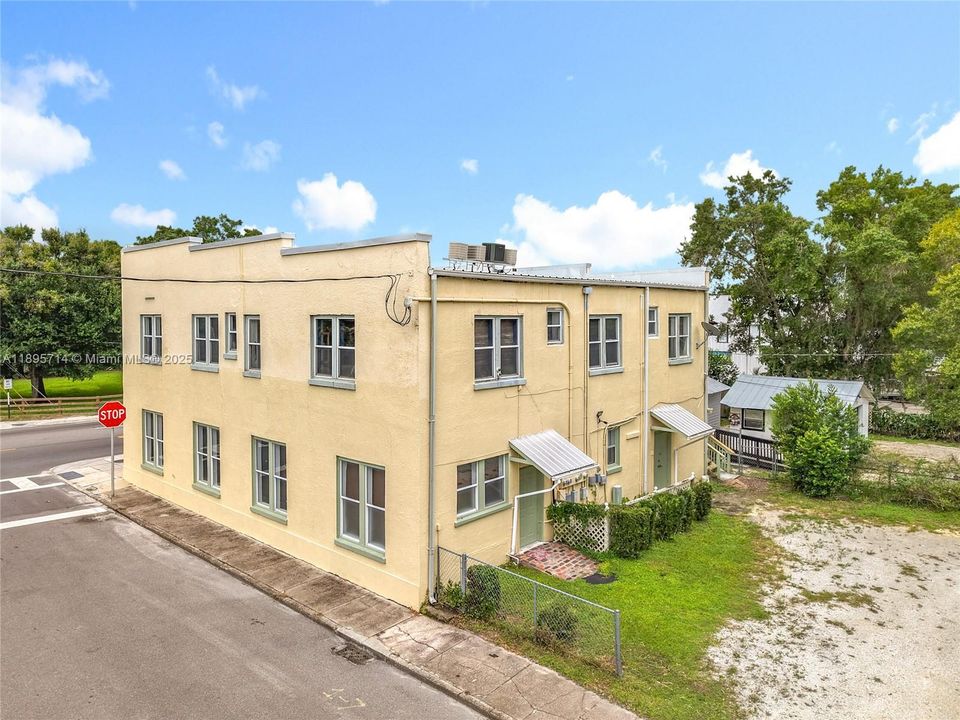 待售: $950,000 (0 贝兹, 0 浴室, 0 平方英尺)