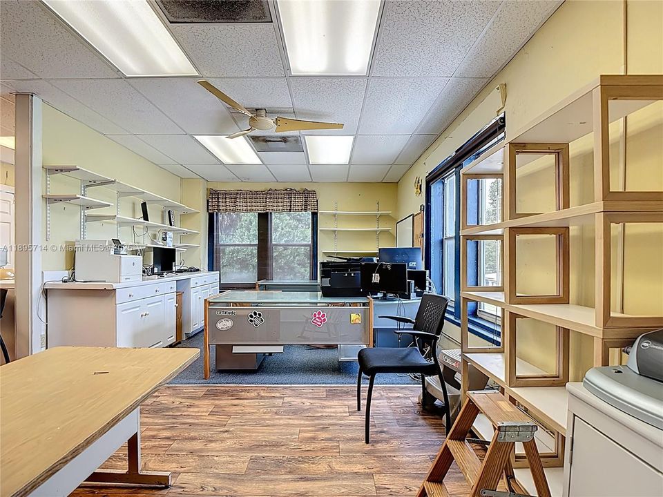 待售: $950,000 (0 贝兹, 0 浴室, 0 平方英尺)